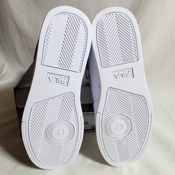 Fila Vulc 13 Tie Dye Flag Acid 6 White High-Top Sneakers with Tie-Dye Accent - Picture 6 of 7